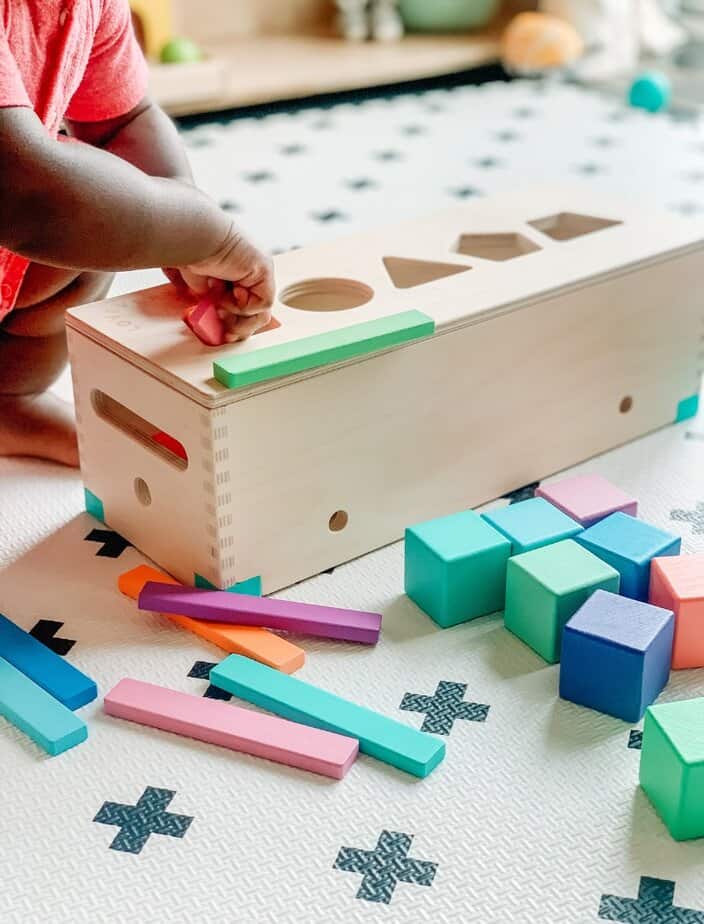 Best montessori toys for 1 year old