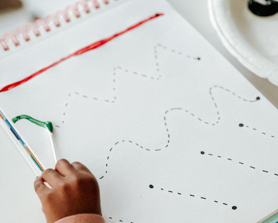 q-tip tracing activity for preschoolers