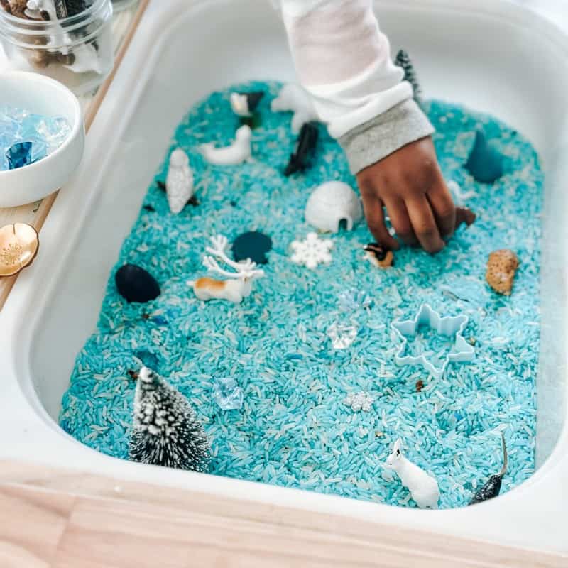 fun winter sensory bin for toddlers